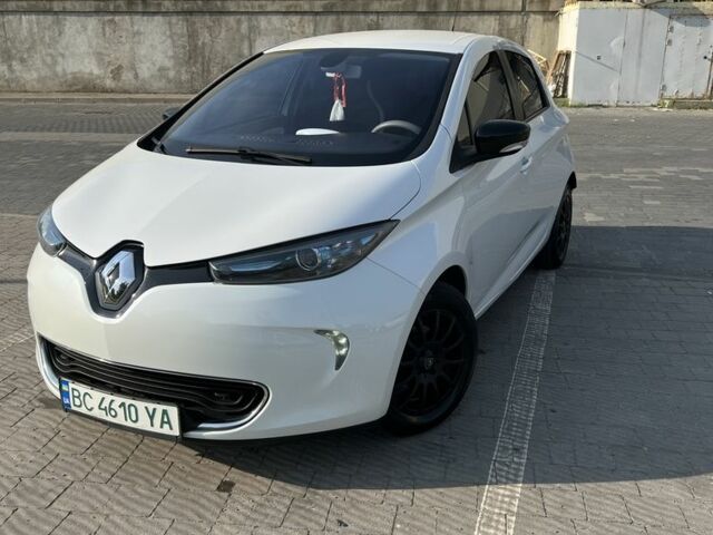 Білий Рено Зое, об'ємом двигуна 0 л та пробігом 136 тис. км за 6501 $, фото 1 на Automoto.ua