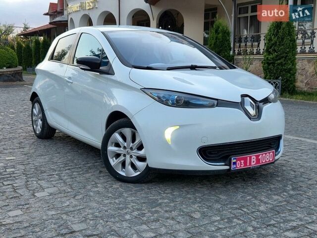 Белый Рено Зое, объемом двигателя 0 л и пробегом 89 тыс. км за 5900 $, фото 1 на Automoto.ua