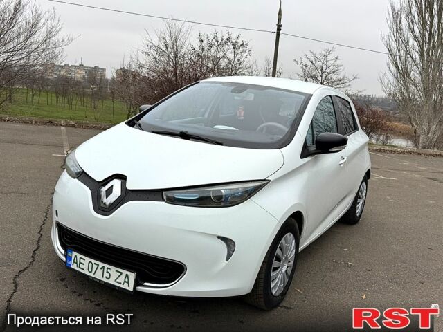 Білий Рено Зое, об'ємом двигуна 0 л та пробігом 110 тис. км за 5900 $, фото 1 на Automoto.ua
