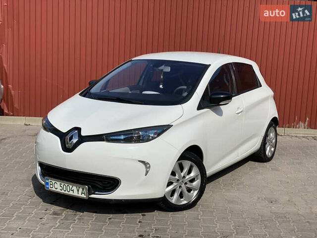 Белый Рено Зое, объемом двигателя 0 л и пробегом 93 тыс. км за 7150 $, фото 1 на Automoto.ua