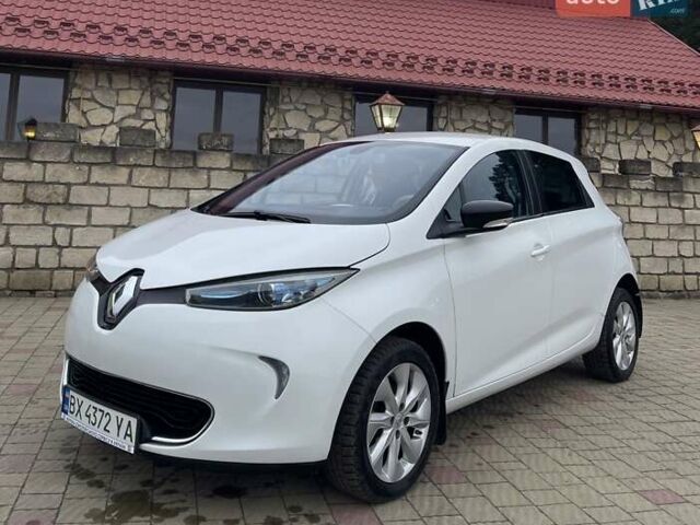 Білий Рено Зое, об'ємом двигуна 0 л та пробігом 107 тис. км за 6400 $, фото 1 на Automoto.ua