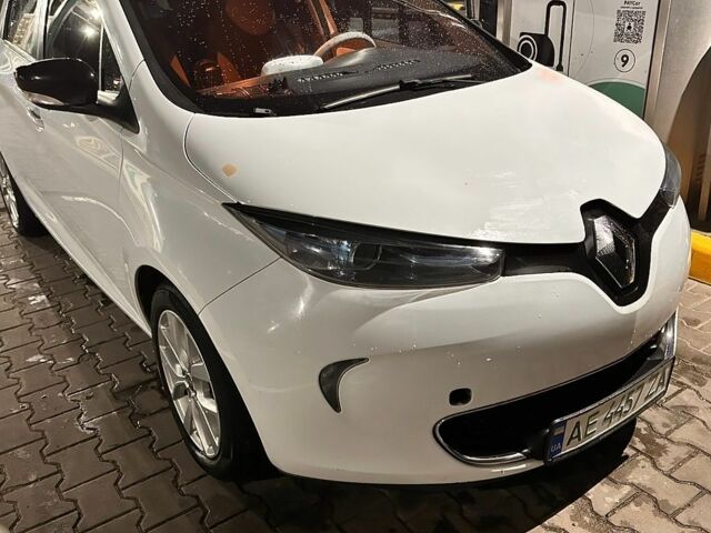 Білий Рено Зое, об'ємом двигуна 0 л та пробігом 172 тис. км за 7000 $, фото 1 на Automoto.ua