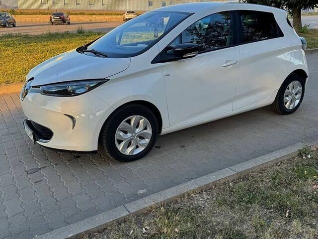 Білий Рено Зое, об'ємом двигуна 0 л та пробігом 116 тис. км за 6800 $, фото 1 на Automoto.ua