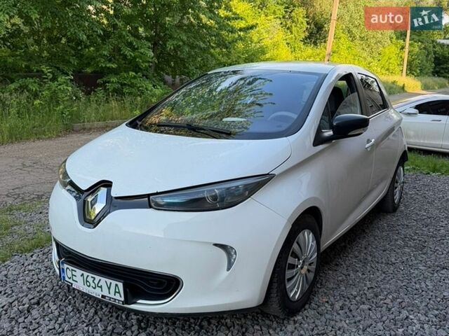 Белый Рено Зое, объемом двигателя 0 л и пробегом 209 тыс. км за 4700 $, фото 1 на Automoto.ua
