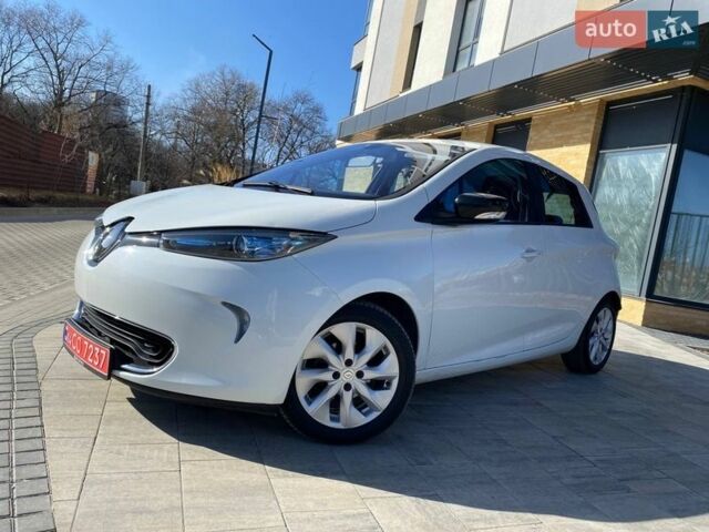 Білий Рено Зое, об'ємом двигуна 0 л та пробігом 129 тис. км за 5999 $, фото 1 на Automoto.ua