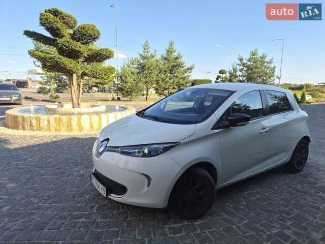 Білий Рено Зое, об'ємом двигуна 0 л та пробігом 82 тис. км за 7700 $, фото 1 на Automoto.ua