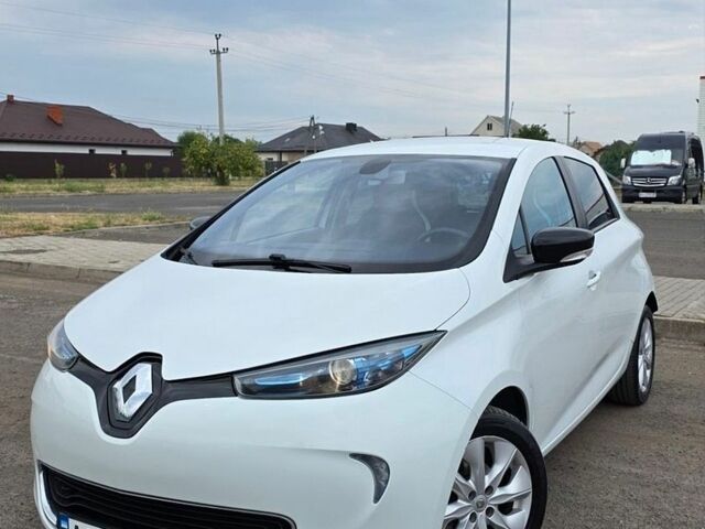 Білий Рено Зое, об'ємом двигуна 0 л та пробігом 105 тис. км за 6900 $, фото 1 на Automoto.ua