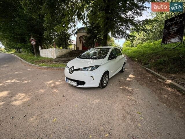 Белый Рено Зое, объемом двигателя 0 л и пробегом 209 тыс. км за 5999 $, фото 1 на Automoto.ua