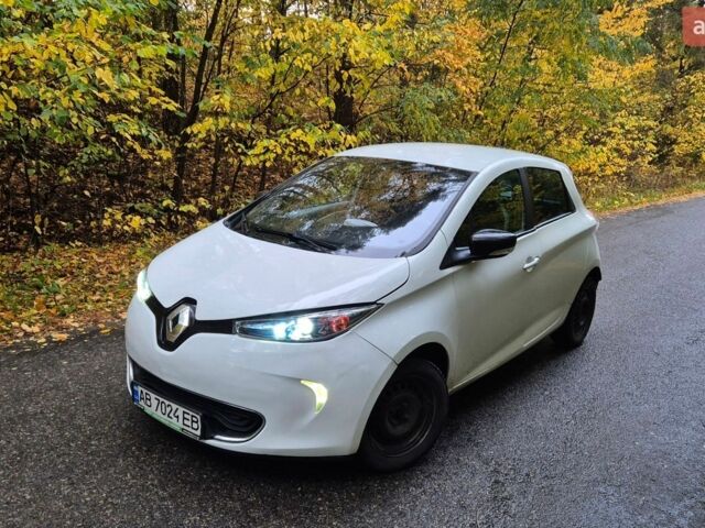 Білий Рено Зое, об'ємом двигуна 0 л та пробігом 266 тис. км за 5999 $, фото 1 на Automoto.ua