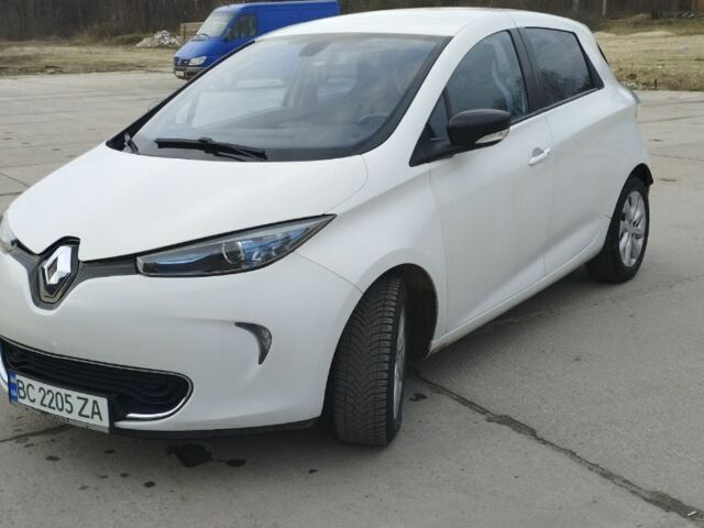 Білий Рено Зое, об'ємом двигуна 0 л та пробігом 127 тис. км за 6500 $, фото 1 на Automoto.ua