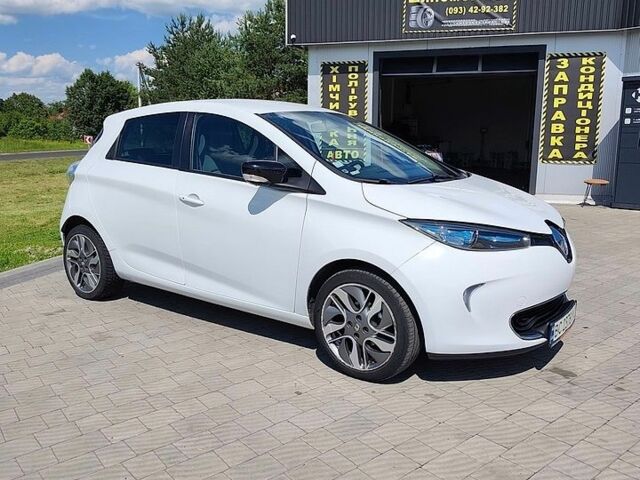 Белый Рено Зое, объемом двигателя 0 л и пробегом 116 тыс. км за 6700 $, фото 1 на Automoto.ua