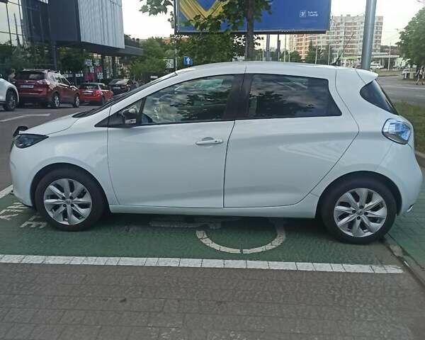 Білий Рено Зое, об'ємом двигуна 0 л та пробігом 118 тис. км за 7500 $, фото 1 на Automoto.ua