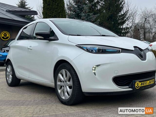 Белый Рено Зое, объемом двигателя 24 л и пробегом 67 тыс. км за 8500 $, фото 1 на Automoto.ua