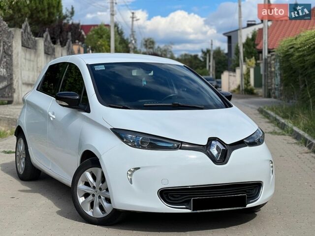 Белый Рено Зое, объемом двигателя 0 л и пробегом 348 тыс. км за 6000 $, фото 1 на Automoto.ua