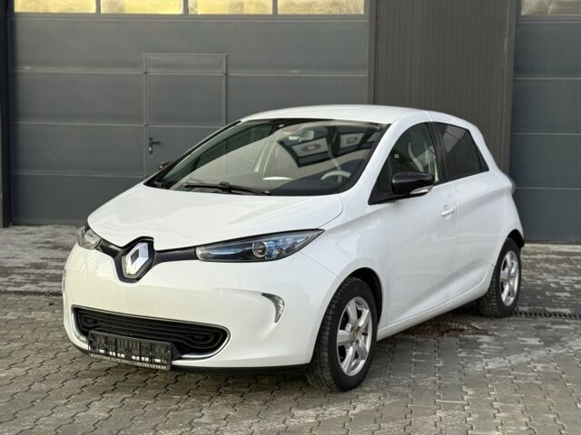Белый Рено Зое, объемом двигателя 0 л и пробегом 86 тыс. км за 7200 $, фото 1 на Automoto.ua