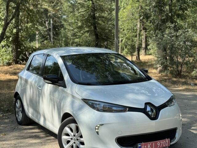 Білий Рено Зое, об'ємом двигуна 0 л та пробігом 155 тис. км за 6999 $, фото 1 на Automoto.ua
