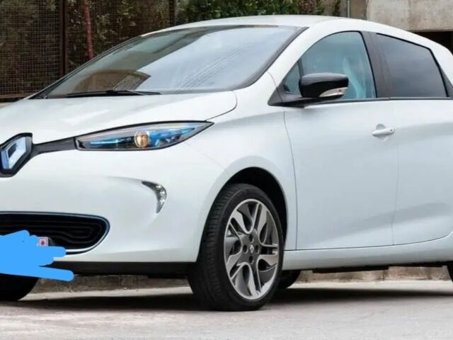 Белый Рено Зое, объемом двигателя 0 л и пробегом 117 тыс. км за 7239 $, фото 1 на Automoto.ua