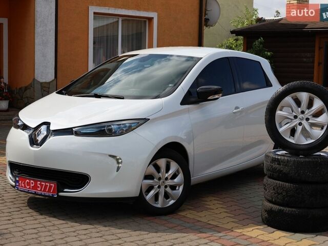 Білий Рено Зое, об'ємом двигуна 0 л та пробігом 54 тис. км за 7990 $, фото 1 на Automoto.ua