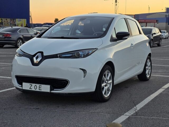 Білий Рено Зое, об'ємом двигуна 0 л та пробігом 103 тис. км за 6517 $, фото 1 на Automoto.ua