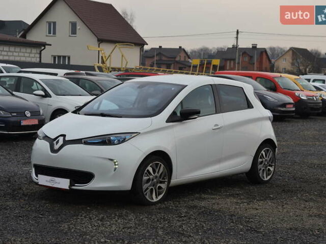 Белый Рено Зое, объемом двигателя 0 л и пробегом 119 тыс. км за 6600 $, фото 1 на Automoto.ua