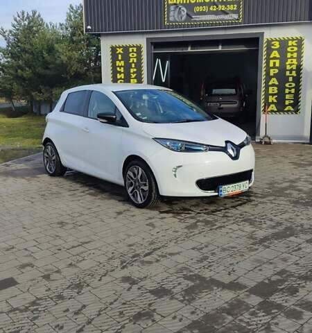 Білий Рено Зое, об'ємом двигуна 0 л та пробігом 104 тис. км за 7500 $, фото 1 на Automoto.ua