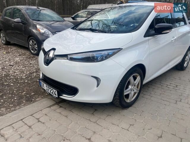 Білий Рено Зое, об'ємом двигуна 0 л та пробігом 67 тис. км за 8599 $, фото 1 на Automoto.ua