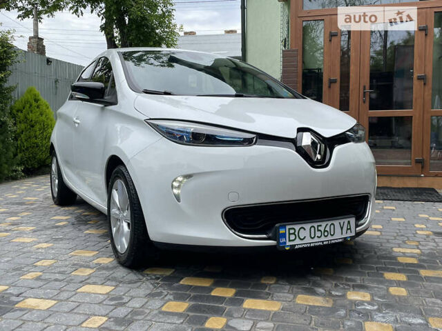 Білий Рено Зое, об'ємом двигуна 0 л та пробігом 68 тис. км за 8000 $, фото 1 на Automoto.ua