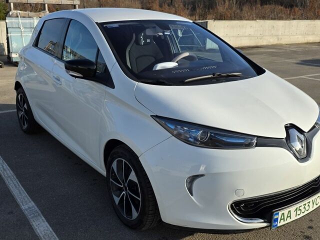 Білий Рено Зое, об'ємом двигуна 0 л та пробігом 192 тис. км за 5800 $, фото 1 на Automoto.ua