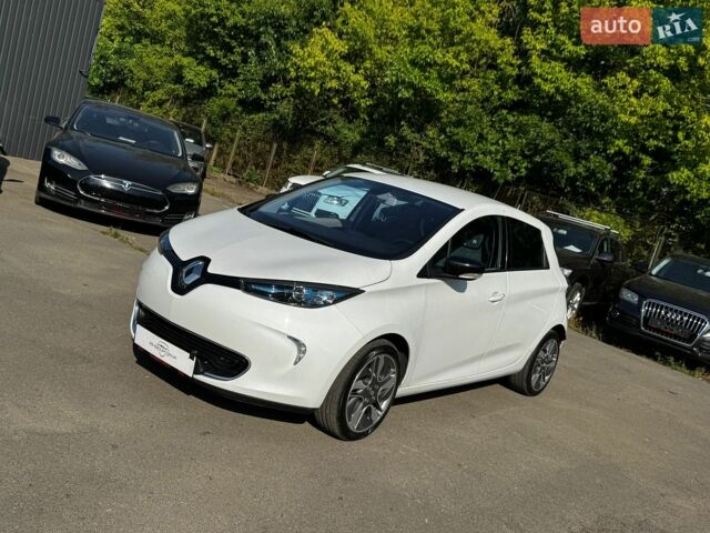 Білий Рено Зое, об'ємом двигуна 0 л та пробігом 116 тис. км за 7800 $, фото 1 на Automoto.ua