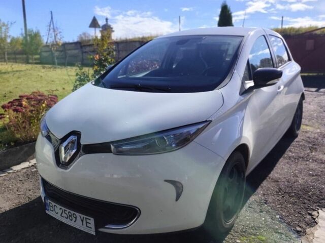 Білий Рено Зое, об'ємом двигуна 0 л та пробігом 125 тис. км за 7500 $, фото 1 на Automoto.ua