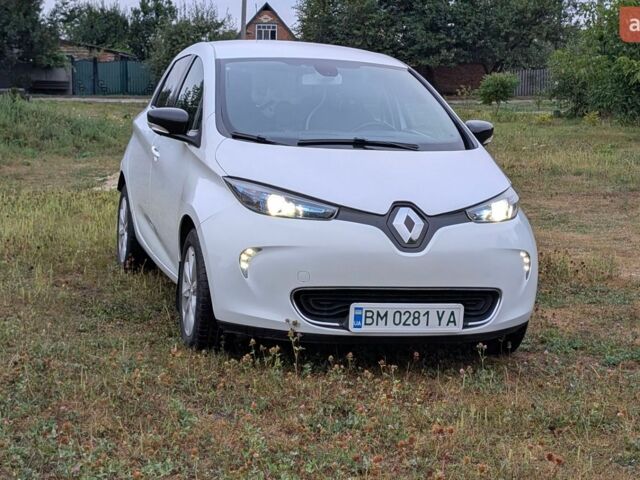 Белый Рено Зое, объемом двигателя 0 л и пробегом 87 тыс. км за 6600 $, фото 1 на Automoto.ua