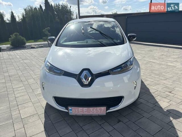 Білий Рено Зое, об'ємом двигуна 0 л та пробігом 84 тис. км за 7700 $, фото 1 на Automoto.ua
