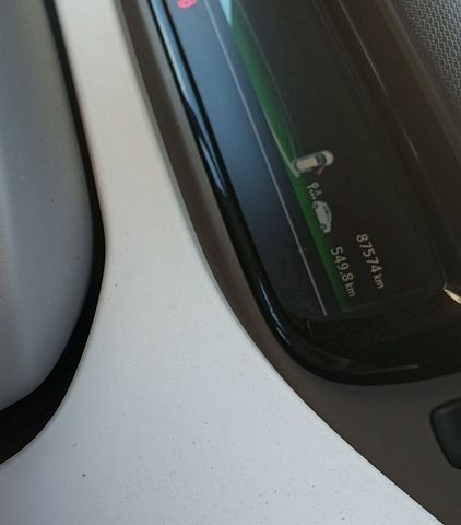 Белый Рено Зое, объемом двигателя 0 л и пробегом 87 тыс. км за 6888 $, фото 1 на Automoto.ua