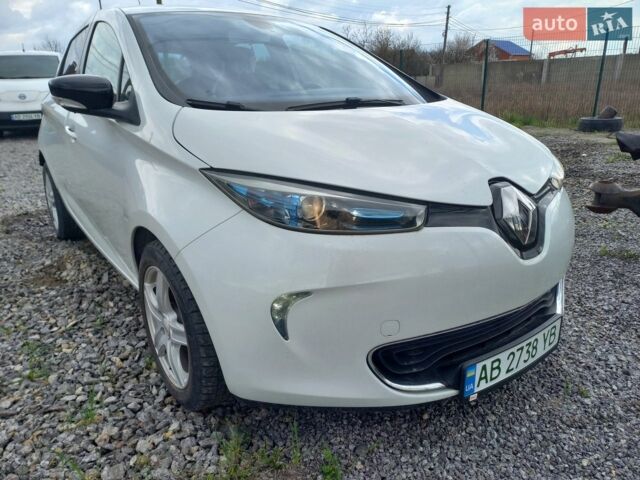 Білий Рено Зое, об'ємом двигуна 0 л та пробігом 48 тис. км за 7500 $, фото 1 на Automoto.ua