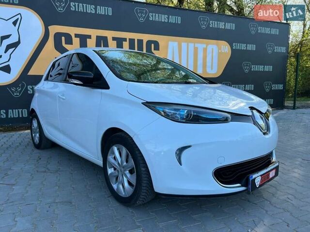 Белый Рено Зое, объемом двигателя 0 л и пробегом 108 тыс. км за 7600 $, фото 1 на Automoto.ua