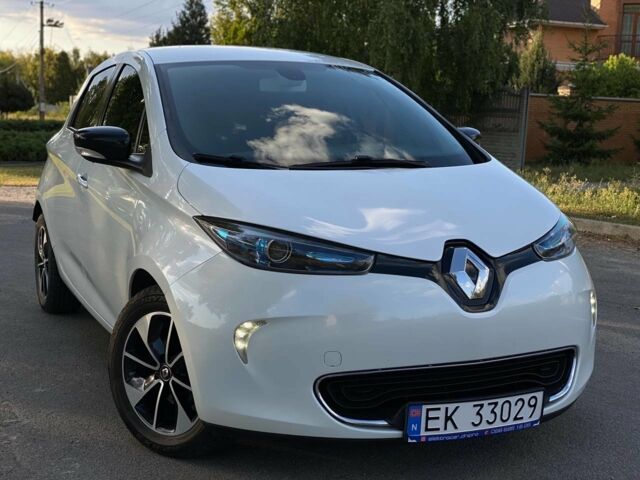 Білий Рено Зое, об'ємом двигуна 0 л та пробігом 100 тис. км за 11300 $, фото 1 на Automoto.ua