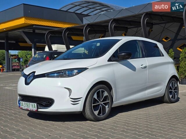 Білий Рено Зое, об'ємом двигуна 0 л та пробігом 138 тис. км за 10000 $, фото 1 на Automoto.ua