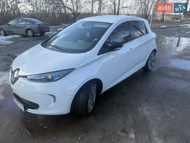 Білий Рено Зое, об'ємом двигуна 0 л та пробігом 128 тис. км за 9400 $, фото 1 на Automoto.ua