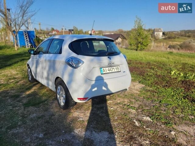 Белый Рено Зое, объемом двигателя 0 л и пробегом 178 тыс. км за 8700 $, фото 1 на Automoto.ua