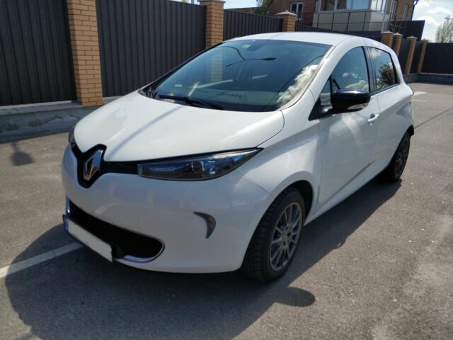 Білий Рено Зое, об'ємом двигуна 0 л та пробігом 108 тис. км за 9500 $, фото 1 на Automoto.ua