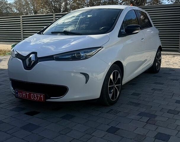 Белый Рено Зое, объемом двигателя 0 л и пробегом 89 тыс. км за 9350 $, фото 1 на Automoto.ua