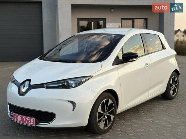 Белый Рено Зое, объемом двигателя 0 л и пробегом 128 тыс. км за 8500 $, фото 1 на Automoto.ua