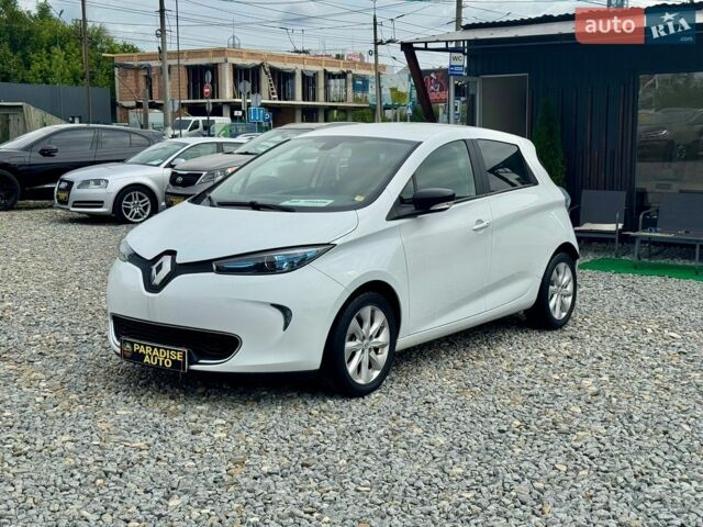 Белый Рено Зое, объемом двигателя 0 л и пробегом 60 тыс. км за 10700 $, фото 1 на Automoto.ua