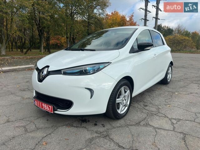 Білий Рено Зое, об'ємом двигуна 0 л та пробігом 83 тис. км за 9800 $, фото 1 на Automoto.ua