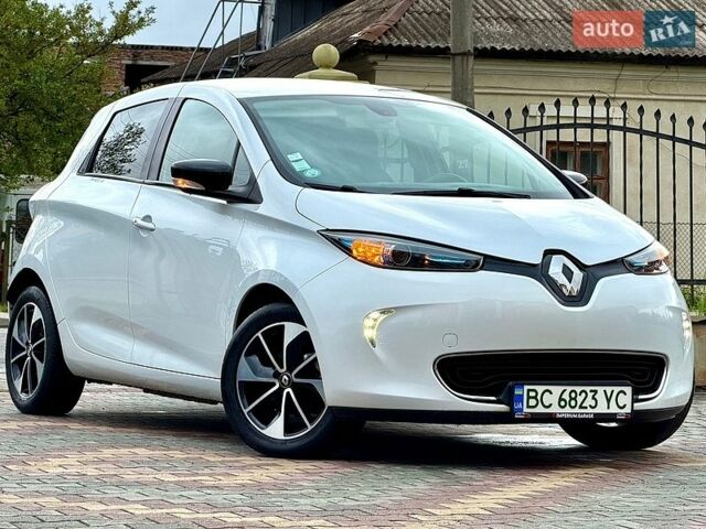 Белый Рено Зое, объемом двигателя 0 л и пробегом 78 тыс. км за 9450 $, фото 1 на Automoto.ua