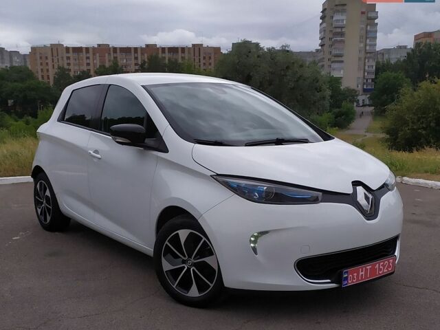 Білий Рено Зое, об'ємом двигуна 0 л та пробігом 135 тис. км за 8600 $, фото 1 на Automoto.ua