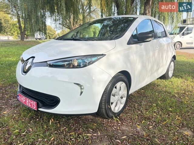 Білий Рено Зое, об'ємом двигуна 0 л та пробігом 49 тис. км за 10649 $, фото 1 на Automoto.ua