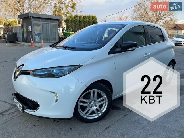Белый Рено Зое, объемом двигателя 0 л и пробегом 178 тыс. км за 5900 $, фото 1 на Automoto.ua