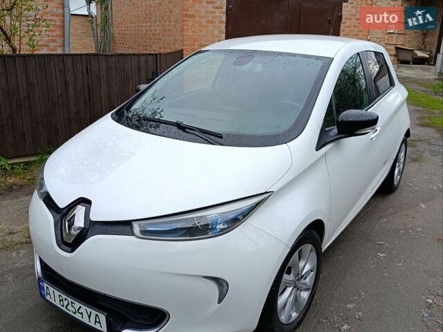 Білий Рено Зое, об'ємом двигуна 0 л та пробігом 133 тис. км за 8800 $, фото 1 на Automoto.ua