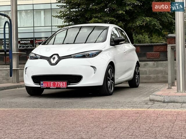 Белый Рено Зое, объемом двигателя 0 л и пробегом 87 тыс. км за 10400 $, фото 1 на Automoto.ua